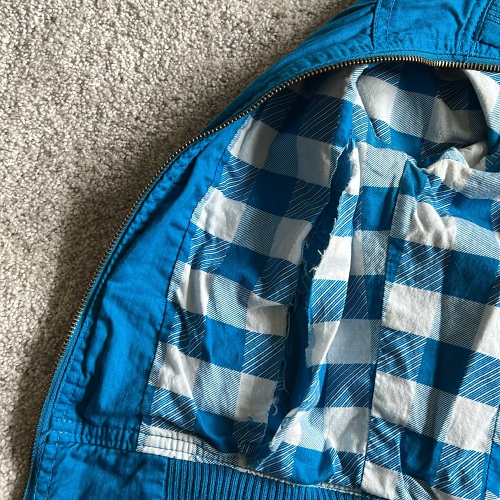 Blue Jacket - Picture 6 of 7